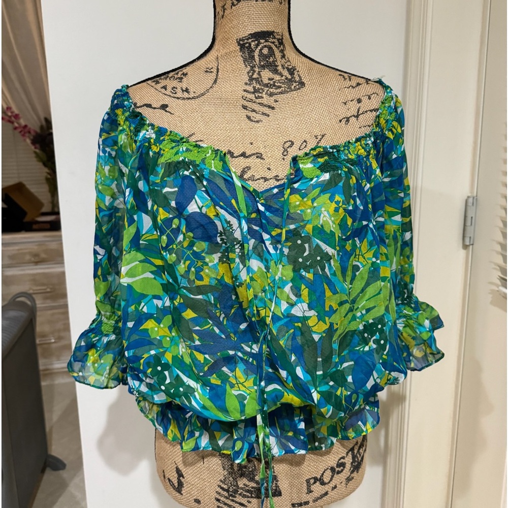 Twenty One gorgeous light, sheer silk top size M